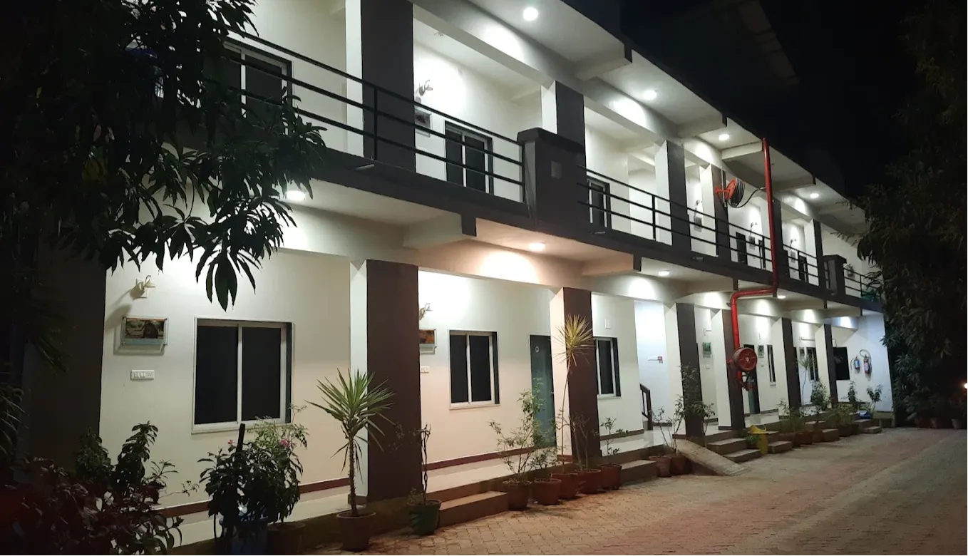 Daksh Resort